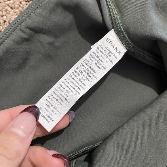 SPANX Women's Booty Boost Flare Pant Leggings Green Size L Petite Activewear - Picture 4 of 5